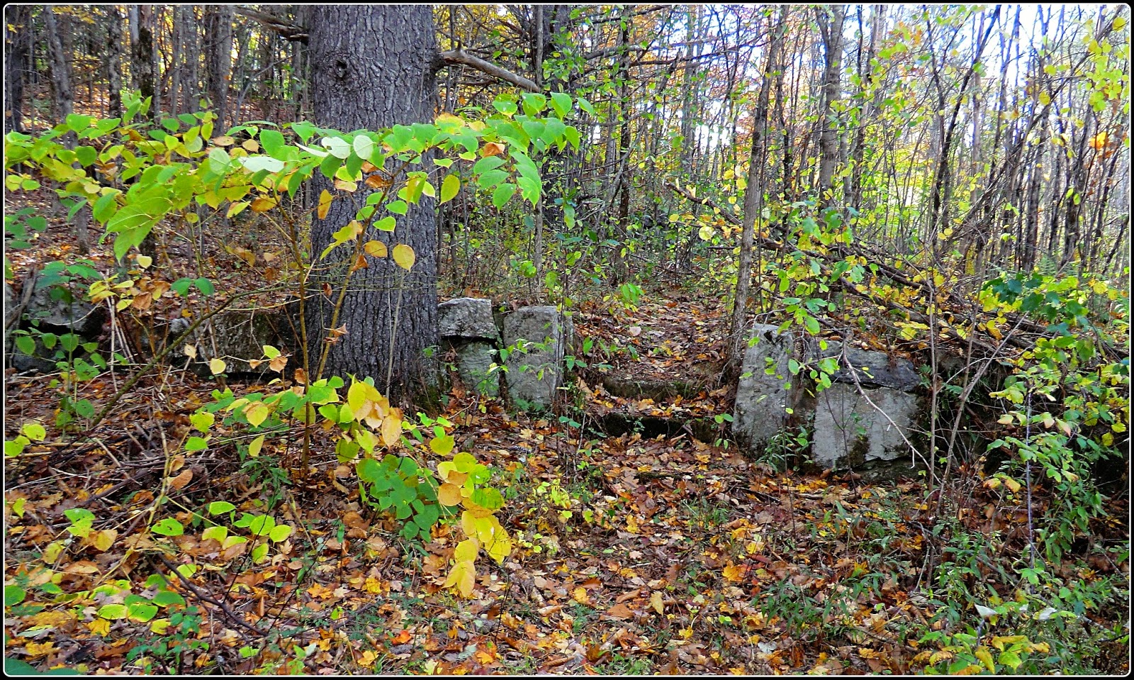 1HappyHiker A Visit to a New Hampshire Historic Place Known as Old