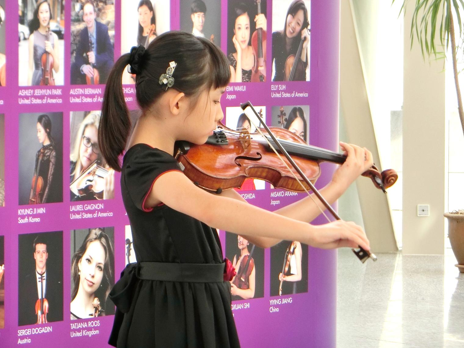 pianomania Photographs from the SINGAPORE INTERNATIONAL VIOLIN
