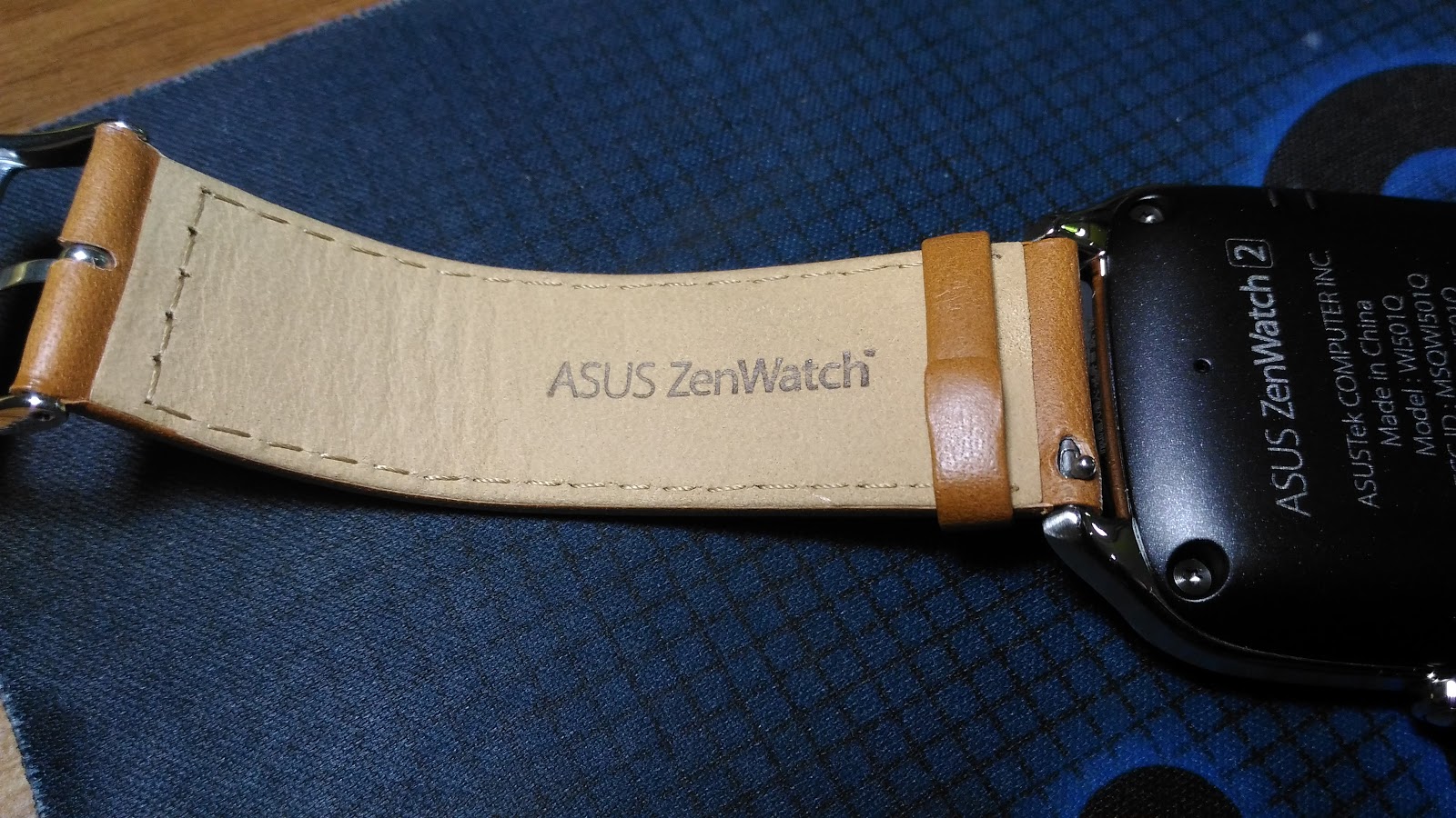 zenwatch 2 strap size