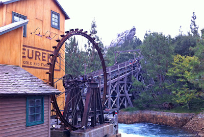 Grizzly River Run lift hill water wheel DCA Disney California