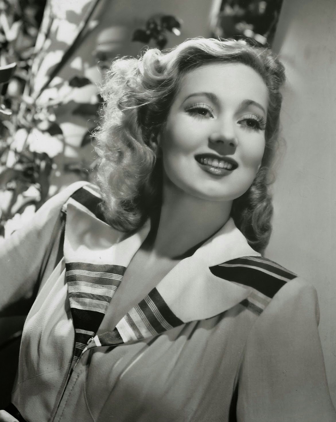 Slice of Cheesecake: Ann Sothern, pictorial