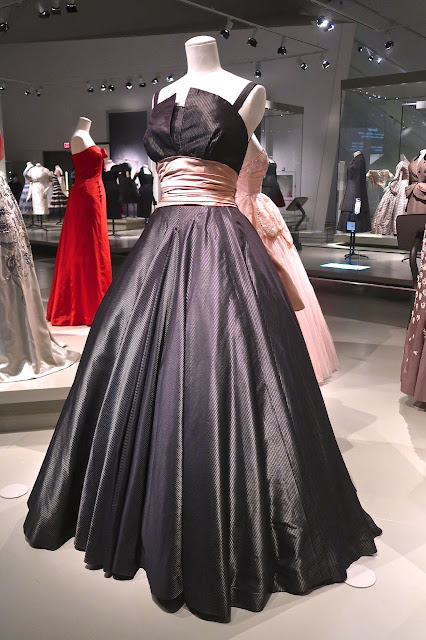 Scrumpdillyicious: Christian Dior Haute Couture at The ROM