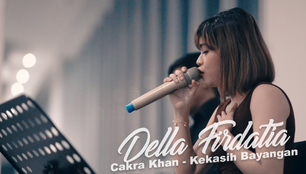 Kumpulan Lirik Lagu Dan Musik Koleksi Lagu Cover Della Firdatia Mp3 Terbaru Dan Terlengkap Full Rar