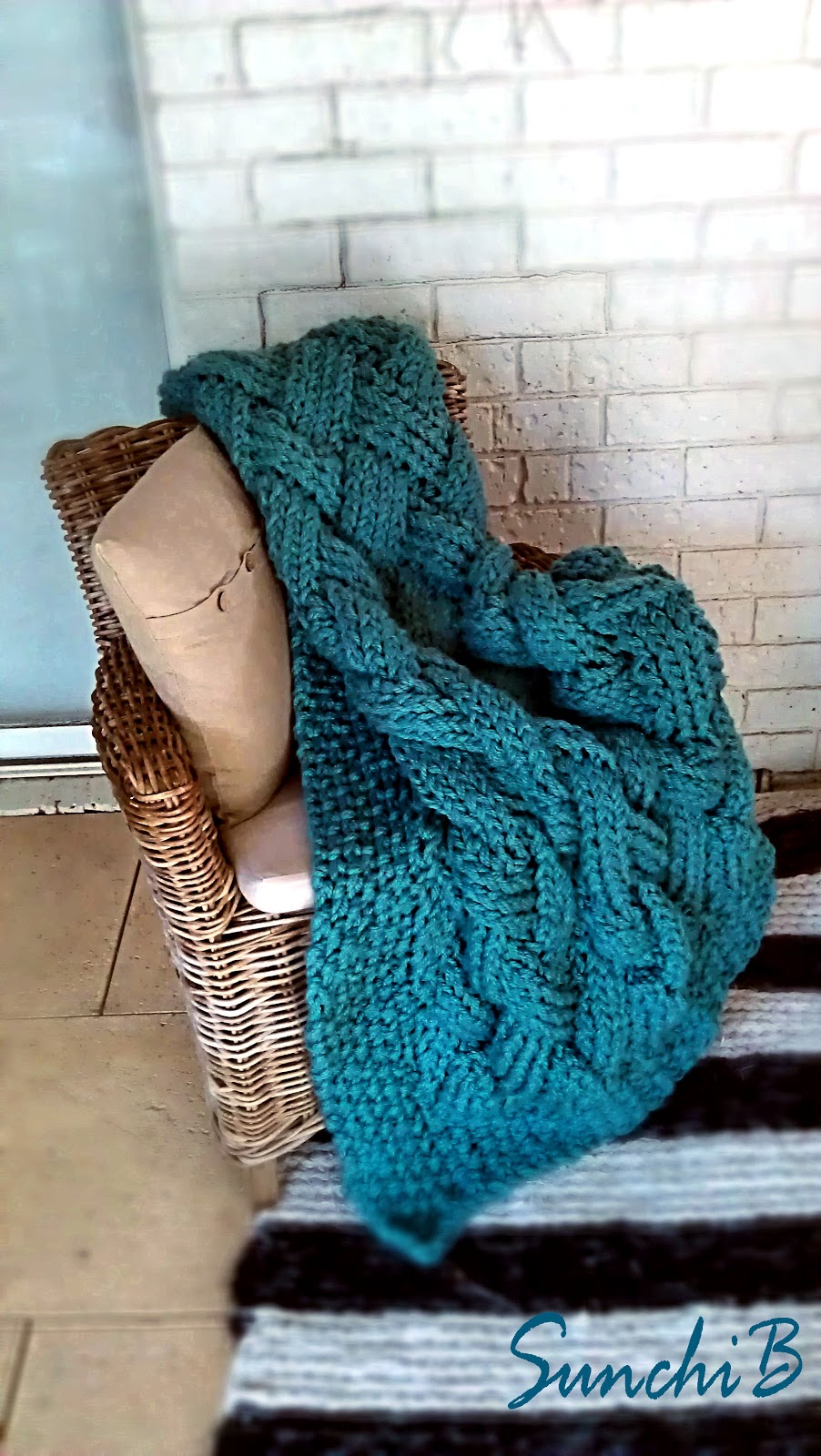 'Sunchi B' Knit & Purl Giant Knit Lounge Throw Entrelac