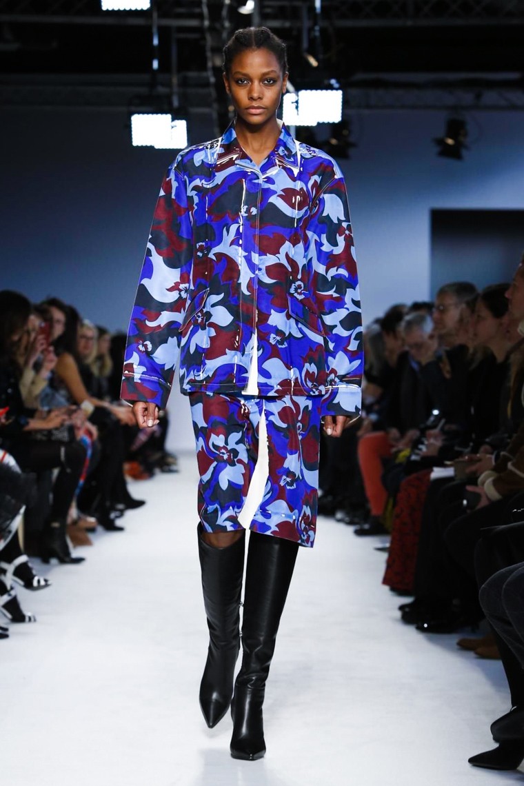 Emilio Pucci Fall/Winter 2016-2017 RTW MFW emilio-pucci-fall-winter-2016-2017-collection-milan-fashion-week, emilio-pucci-fall-winter-2016-2017, emilio-pucci-fall-winter-2016, emilio-pucci-fall-winter-2017, emilio-pucci-fall-2016, emilio-pucci-fall-2017, emilio-pucci-fall-2016-2017, dudessinauxpodiums, du-dessin-aux-podiums