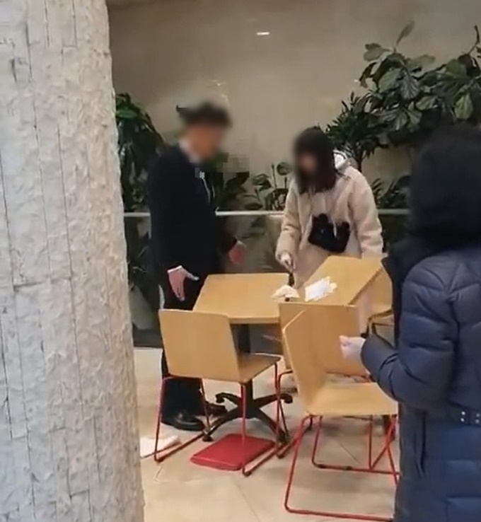 이미지에 대체텍스트 속성이 없습니다; 파일명은 f433dcf3-0c6e-4a20-8846-4726e754c97f.jpg 입니다.