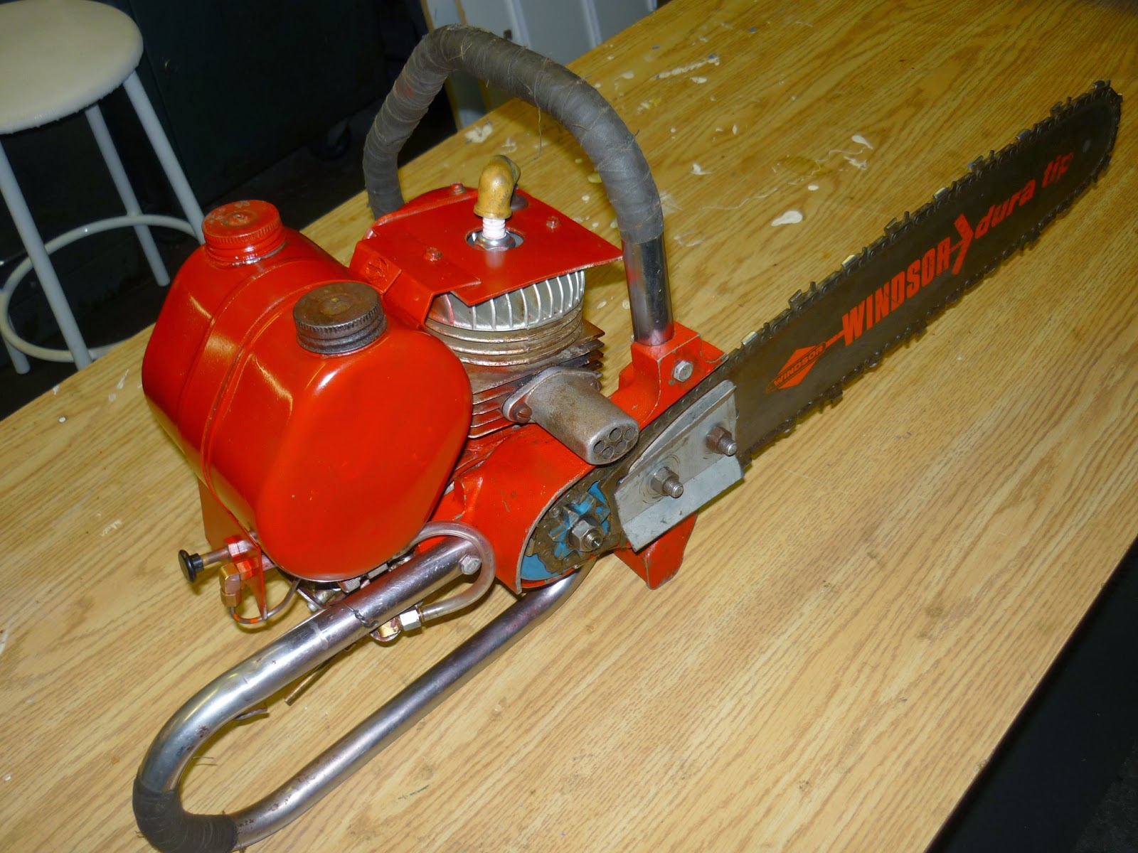 Details about   VINTAGE MONO LINE CHAINSAW ANTIQUE ENGINE in great condition for its age