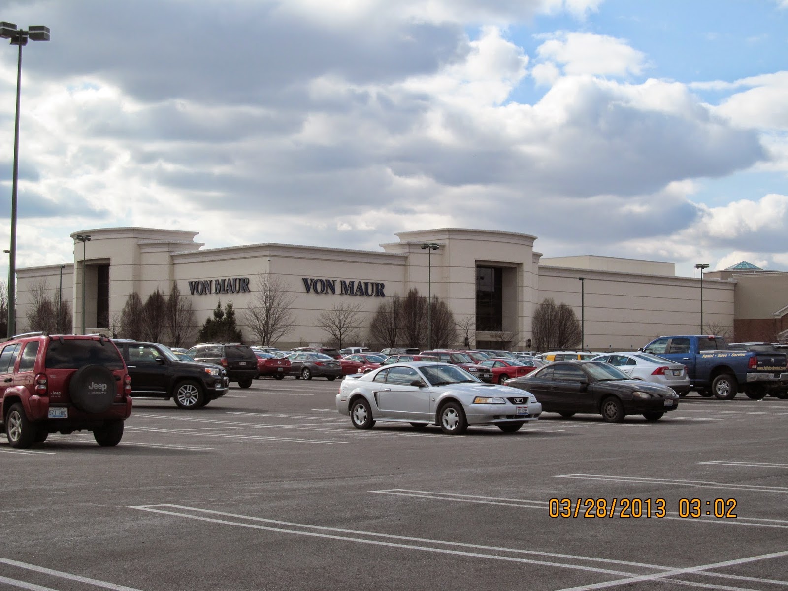 Trip to the Mall: Polaris Fashion Place- (Columbus, OH)