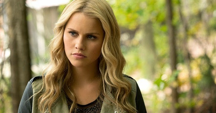 The Originals' Star Claire Holt Said She 'Never Felt More Broken as a  Person' After Her Miscarriage and D&C