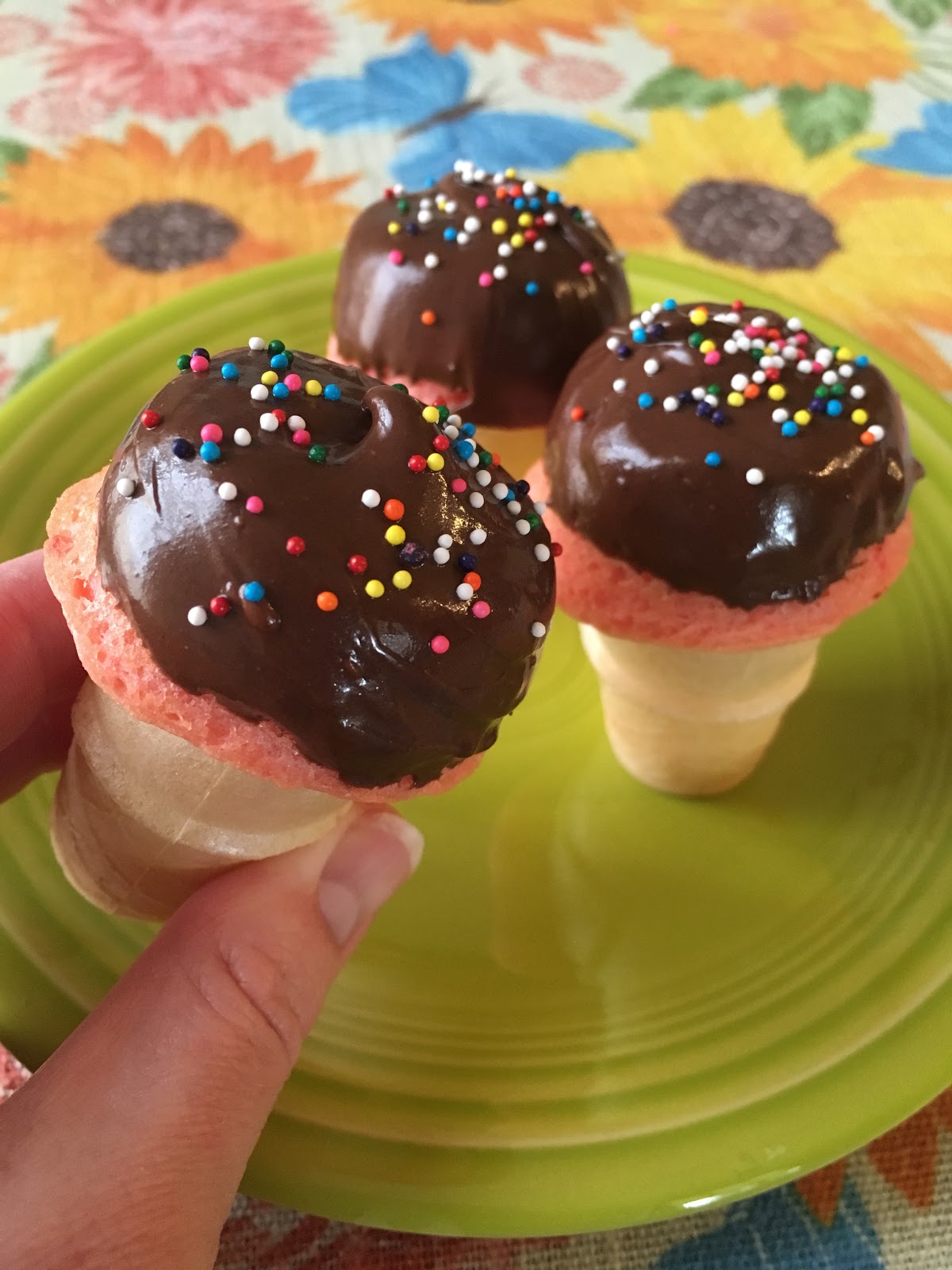 Making Mama's Kitchen Chocolate Covered Strawberry Cone Cakes