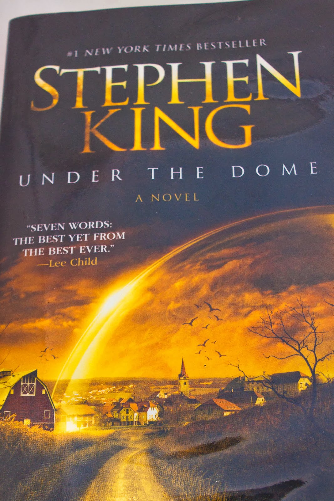 PCheng Photography Book Review Under the Dome + A Sneak Peek On The TV Series! PCheng Photography Book Review Under the Dome + A Sneak Peek On The TV Series!