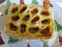 http://lacucinadianisja.blogspot.it/2013/01/timballo-di-rigatoni-in-crosta.html