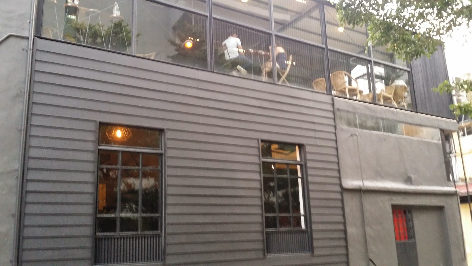 幸福。。。其实很简单！ VCR Cafe Jalan Galloway