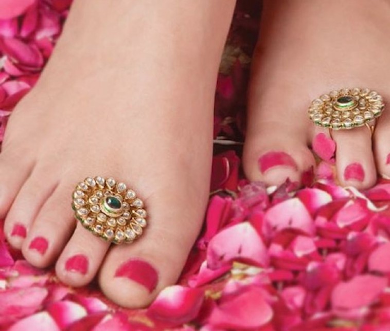 Make Your Own Fashion Statement with Beautiful Toe Rings Fashion