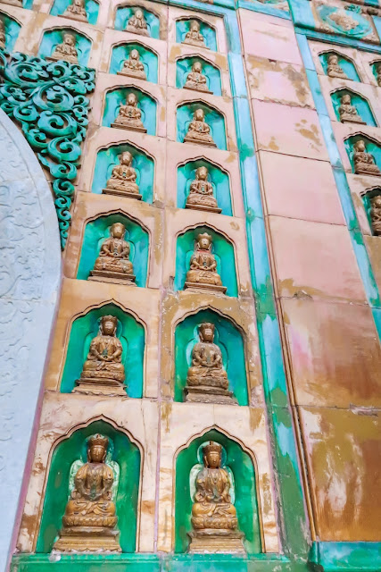 relief budha di summer palace relief budha di summer palace