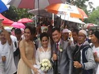 Nikah Saat Aksi 112, Massa Kawal Pengantin Menuju Gereja Katedral Nikah Saat Aksi 112, Massa Kawal Pengantin Menuju Gereja Katedral