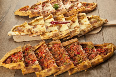 Roti Pide ( Pizza Turki )