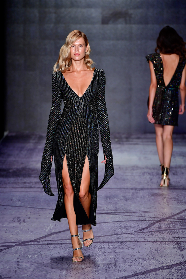 Mercedes-Benz Fashion Week İstanbul 1. Gün Mercedes-Benz Fashion Week İstanbul 1. Gün