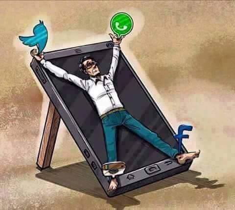 Efek Sosial Media di Kehidupan Nyata Efek Sosial Media di Kehidupan Nyata