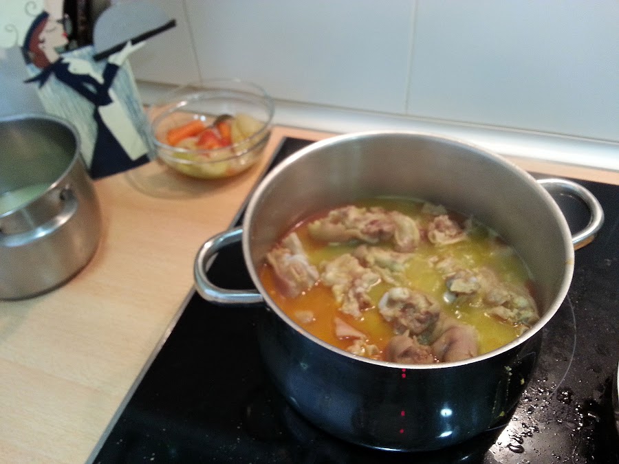 Manitas de Cerdo a la Madrileña