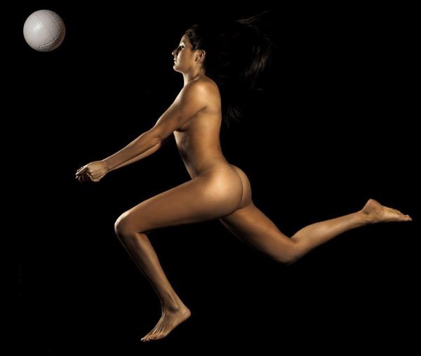 Sexy volley: Yamila Nizetich