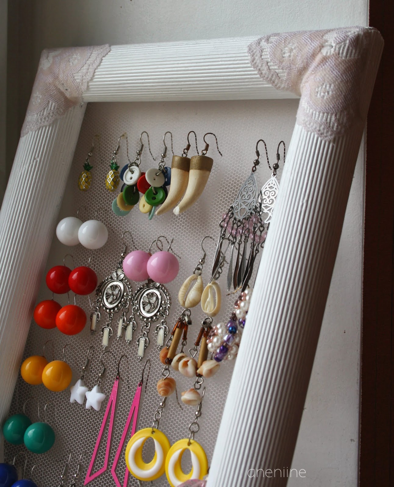 aneniine DIY Earring Display