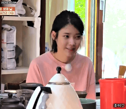 효리네민박 3화 아이유(섹시가수 이지은).gif | 인스티즈