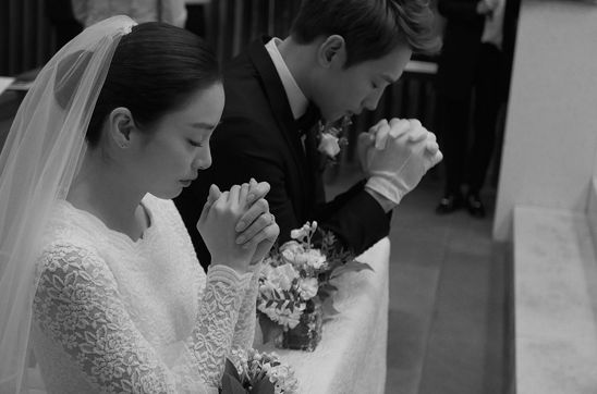 kim tae hui rain wedding marriage Rain Kim Tae hui wedding photo