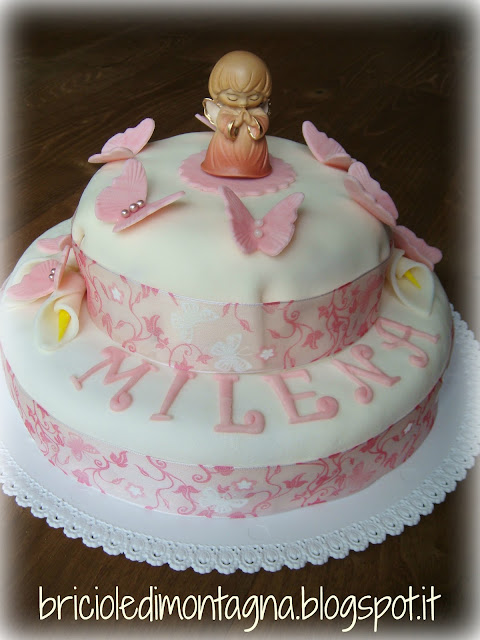 torta per la prima comunione in rosa