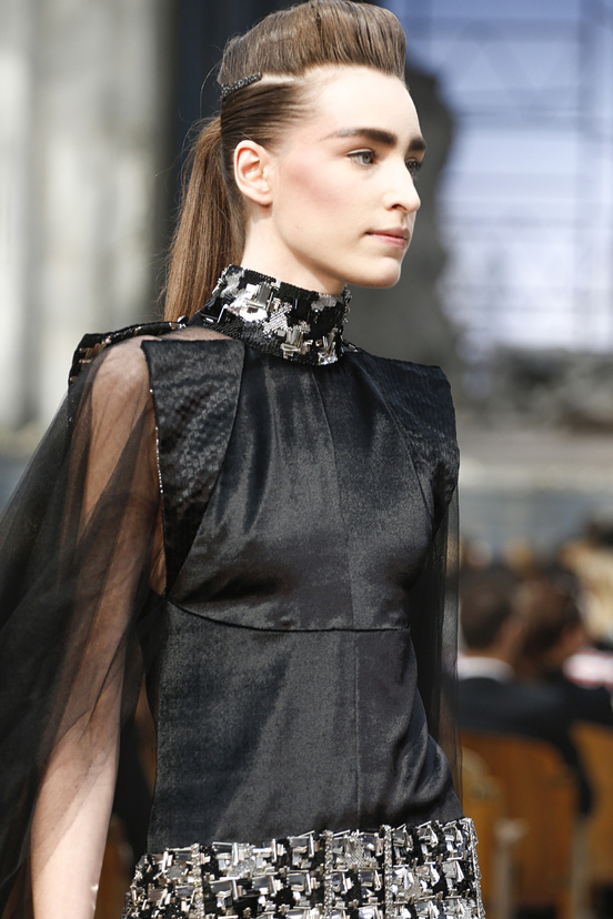 ANDREA JANKE Finest Accessories: CHANEL Fall 2013 Couture | Behind The ...