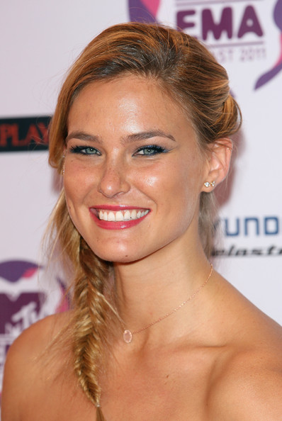Looks and Styles of Bar Refaeli