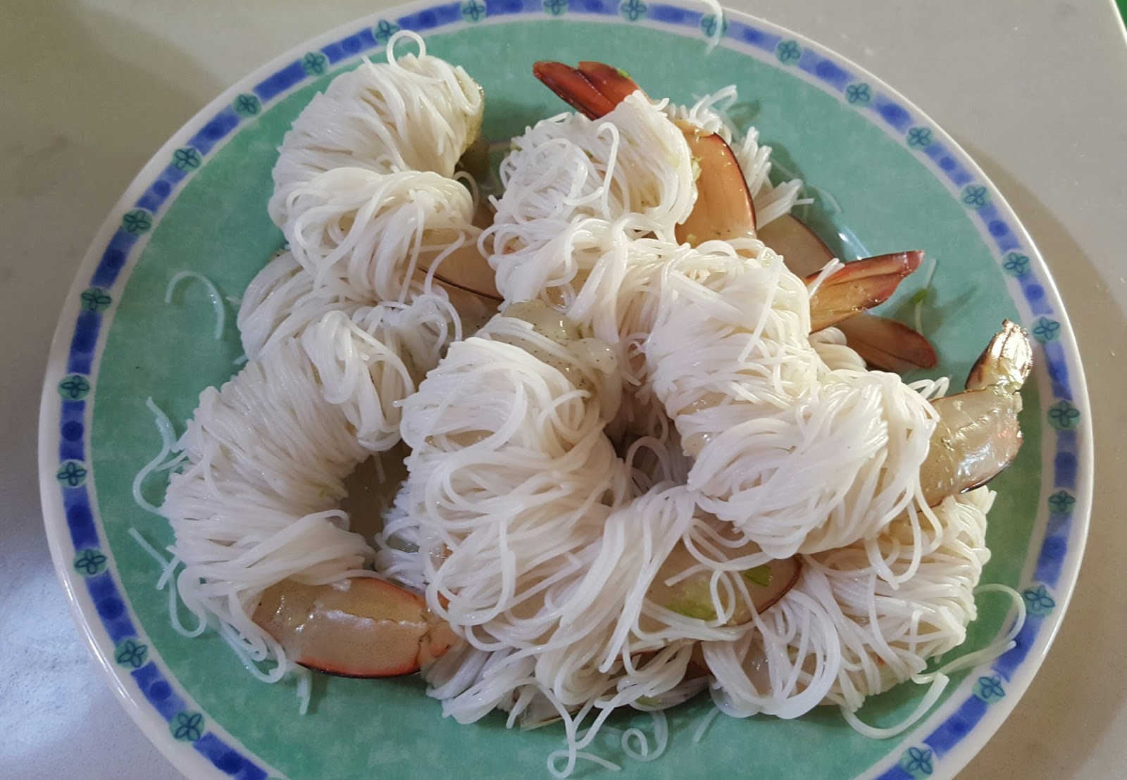 Flavour and Savour The Food Lovers' blog Crispy Fried Prawns wrapped with Rice Vermicelli Recipe