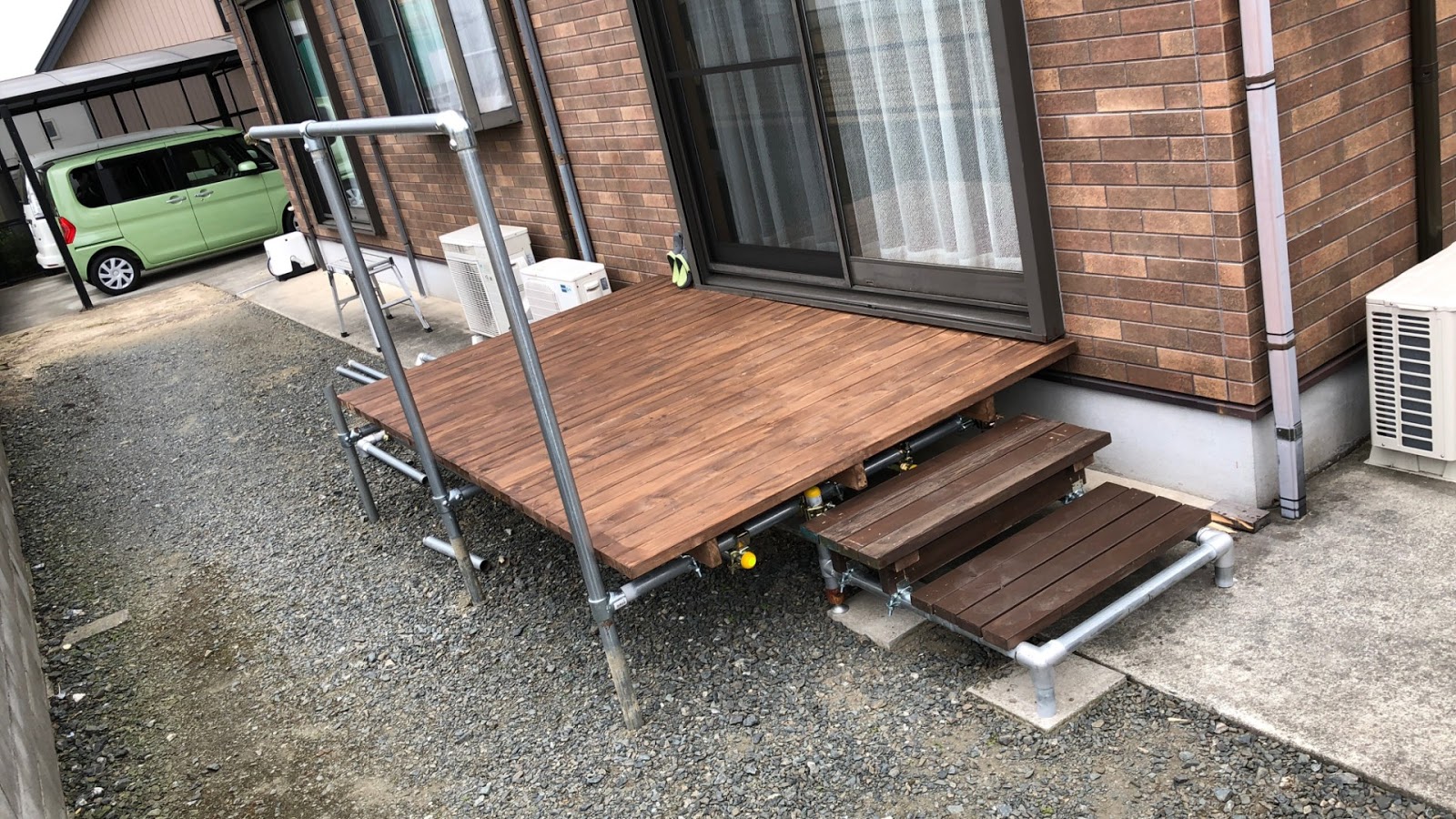 今を楽しもう! 続々・DIY【 単管パイプデッキ