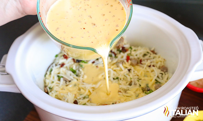 Slow Cooker Overnight Breakfast Casserole