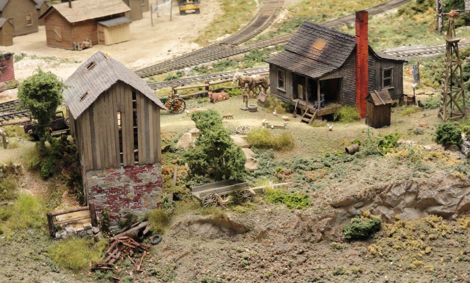 Model Railroad Minutiae The barn and the farm