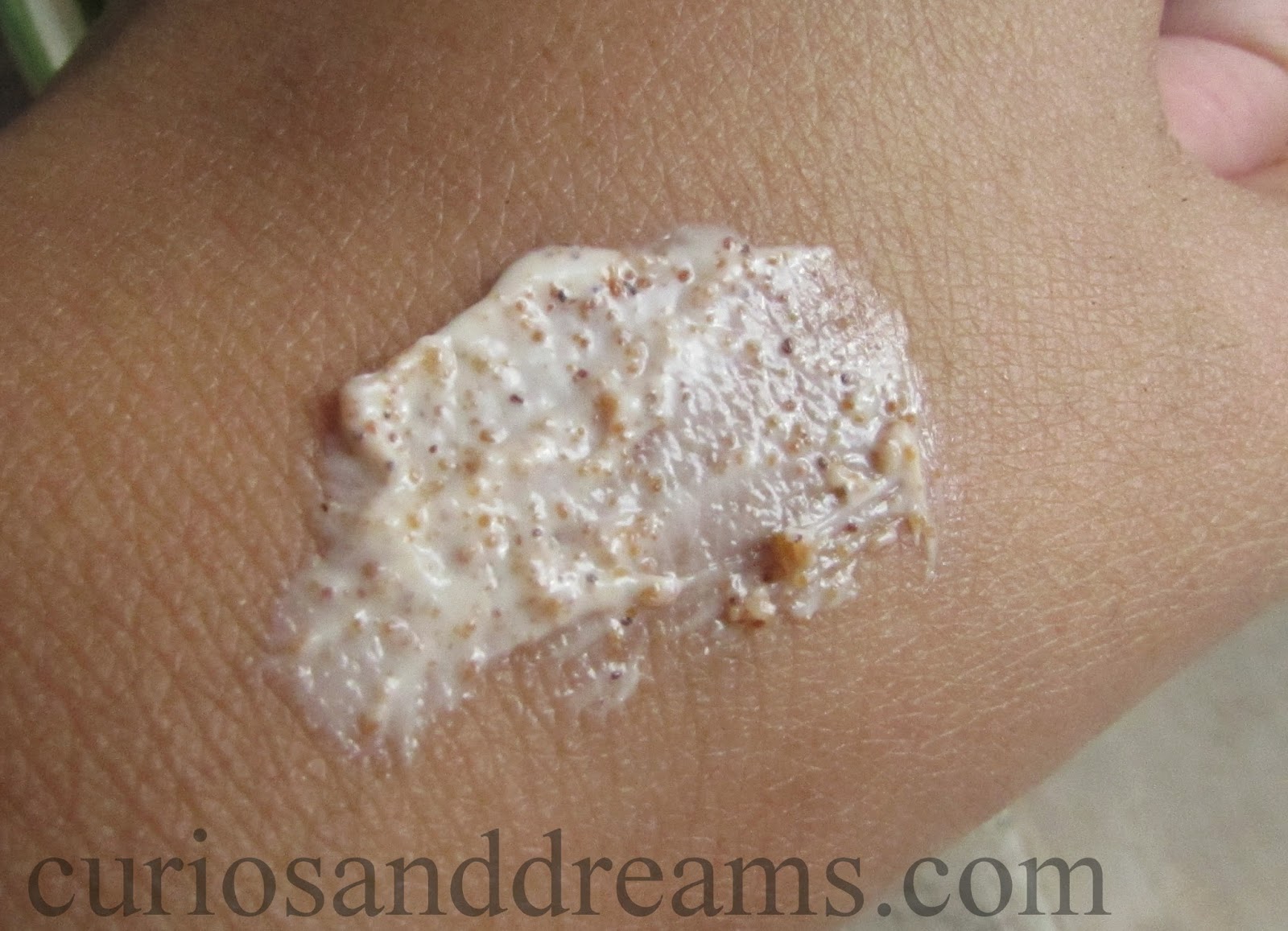 St Ives Blemish Control Apricot Scrub review, St Ives Scrub review