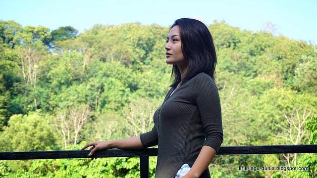 Foto Siti Badriah Foto Siti Badriah