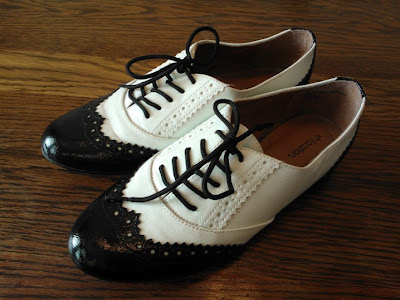 Try ALL the things!: DIY Faux Oxford Sneakers