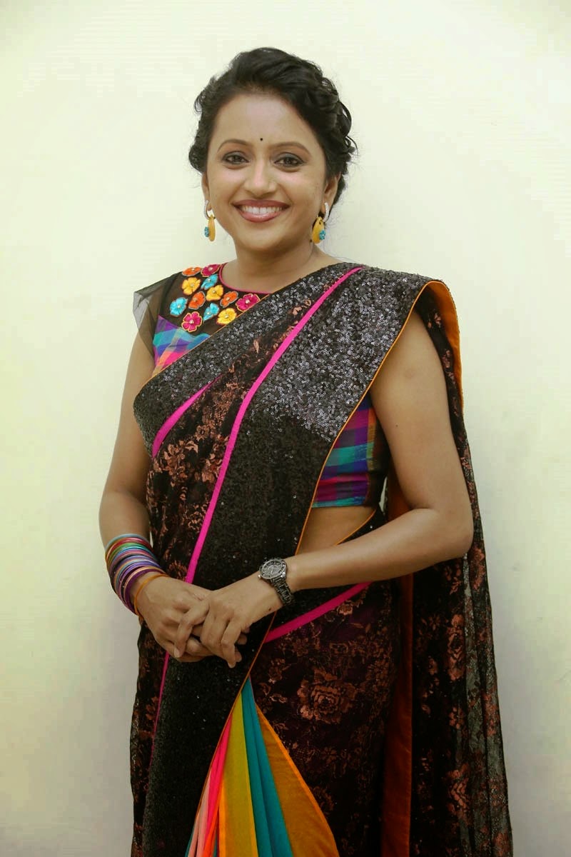 Anchor Suma Latest Photos