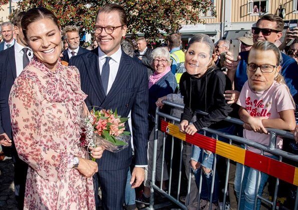 Crown Princess Victoria wore Ida Sjöstedt Peony blouse and Moody skirt, and Stinaa J. ankle suede boots
