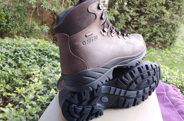 Details about   Mens hi tec waterproof walking boot-ravine lite show original title 
