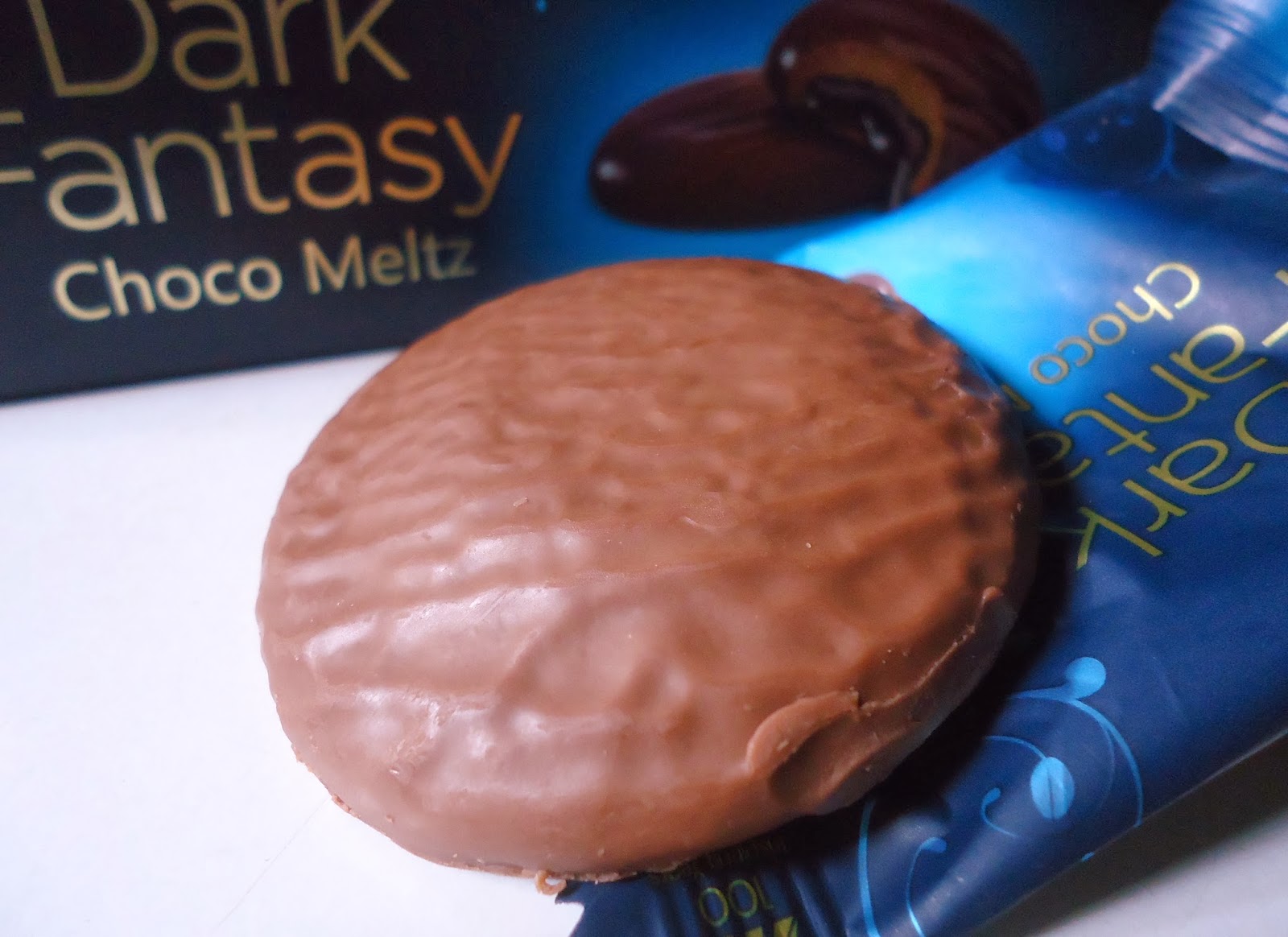 Chocosophy Sunfeast Dark Fantasy Choco Meltz