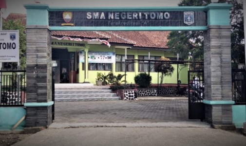 SMAN TOMO