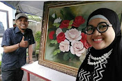 Lukisan Bunga Mawar Karya Wartawan Tebo Dilelang Seharga 45 Juta