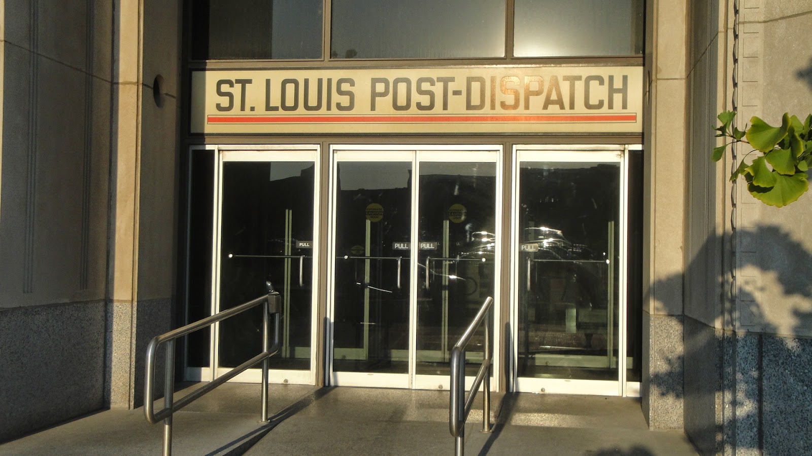 St. Louis: 250 Years, 250+ Cakes. Here we go....: #198: St. Louis Post-Dispatch