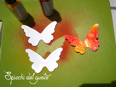 come realizzare delle farfalle di carta colorate come realizzare delle farfalle di carta colorate