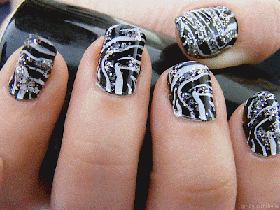 Uñas Negras con Blanco 2017 Uñas Negras con Blanco 2017
