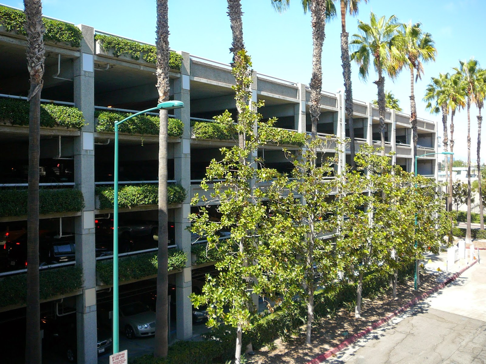 Orange County Structure Anaheim Convention Center is a Major Center of