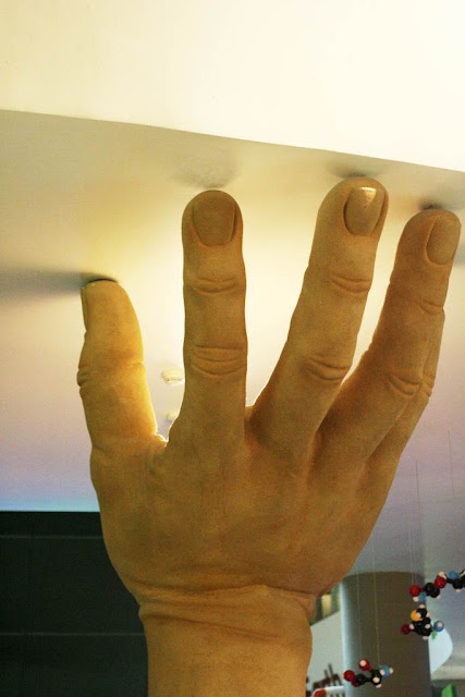 Giant hand