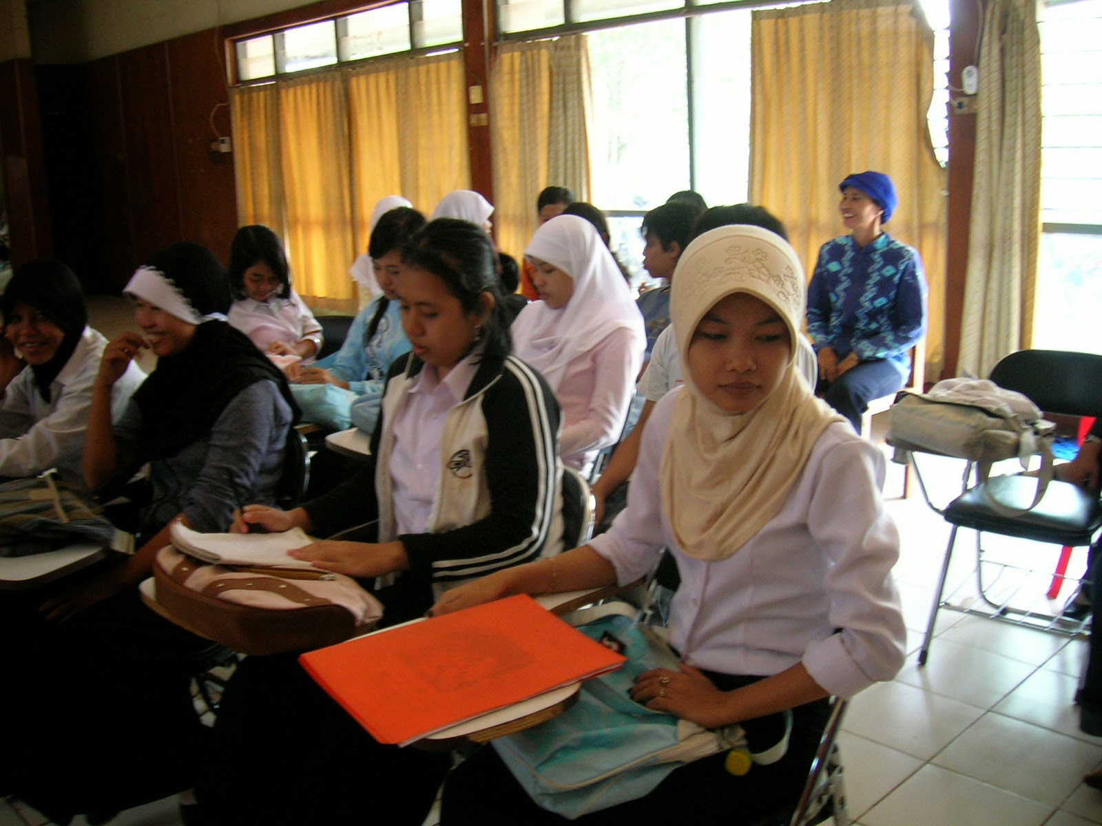 Gambar Ilustrasi Hukum di Indonesia